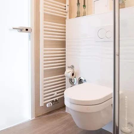 App 232 Apartman *